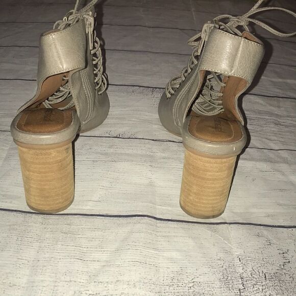 Jeffrey Campbell Covets Lace Up Heel Sandal Bootie sz 7 - Picture 6 of 11